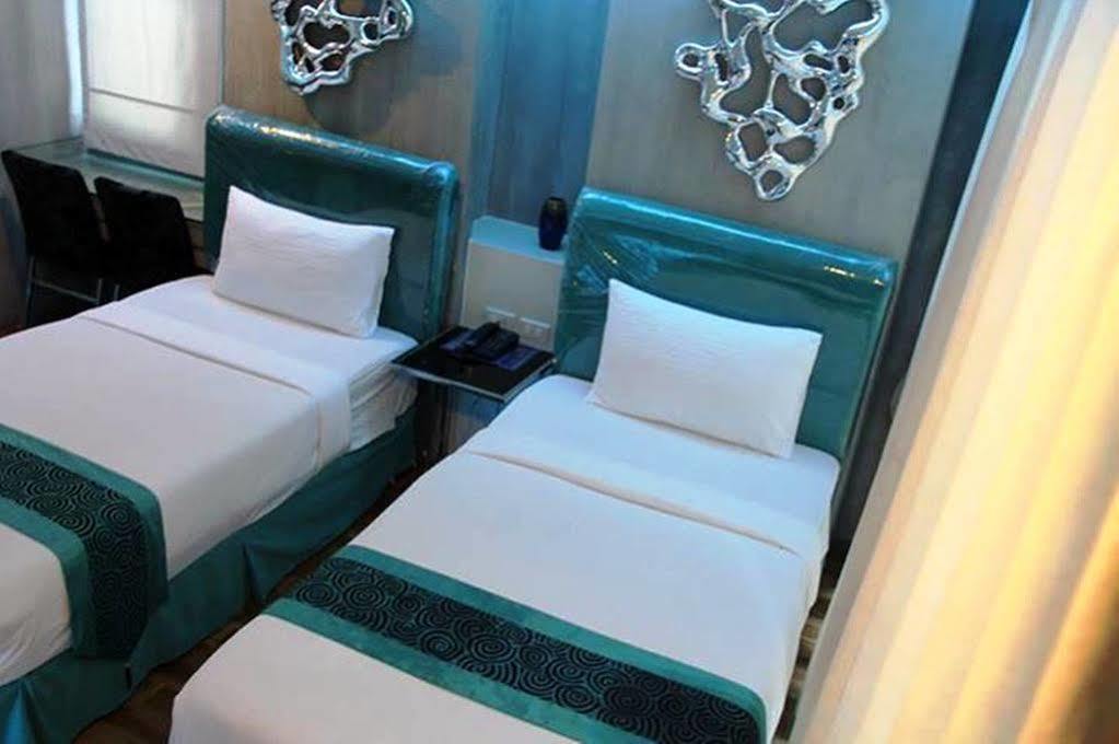 Blutique Hotel Bangkok Extérieur photo